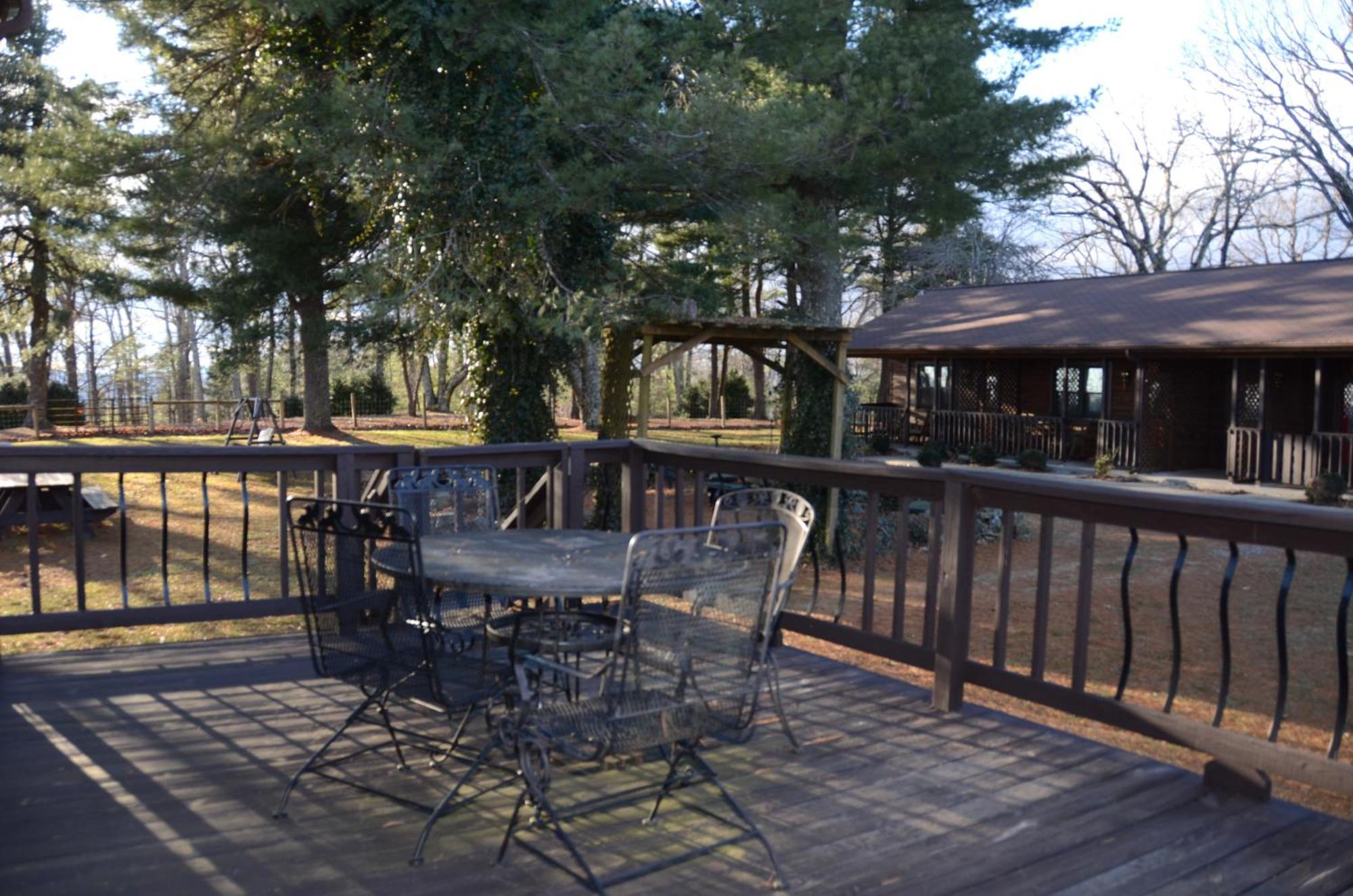 Bent Mountain Lodge Роаноук Екстериор снимка