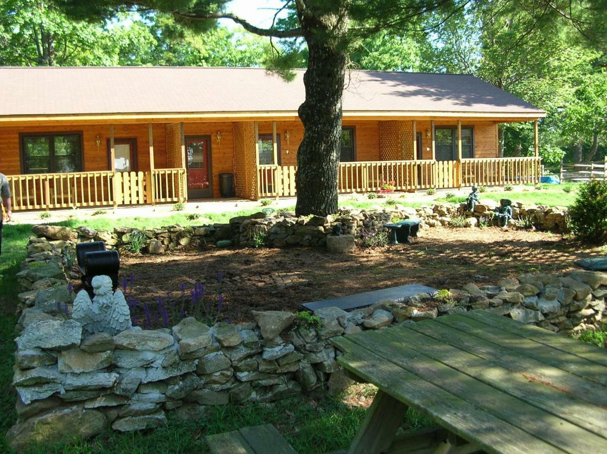 Bent Mountain Lodge Роаноук Екстериор снимка